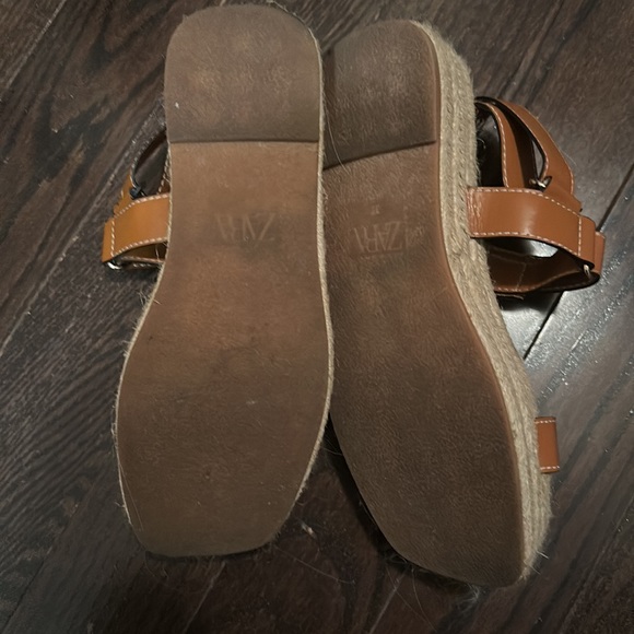 Zara Sandal - Picture 4 of 9